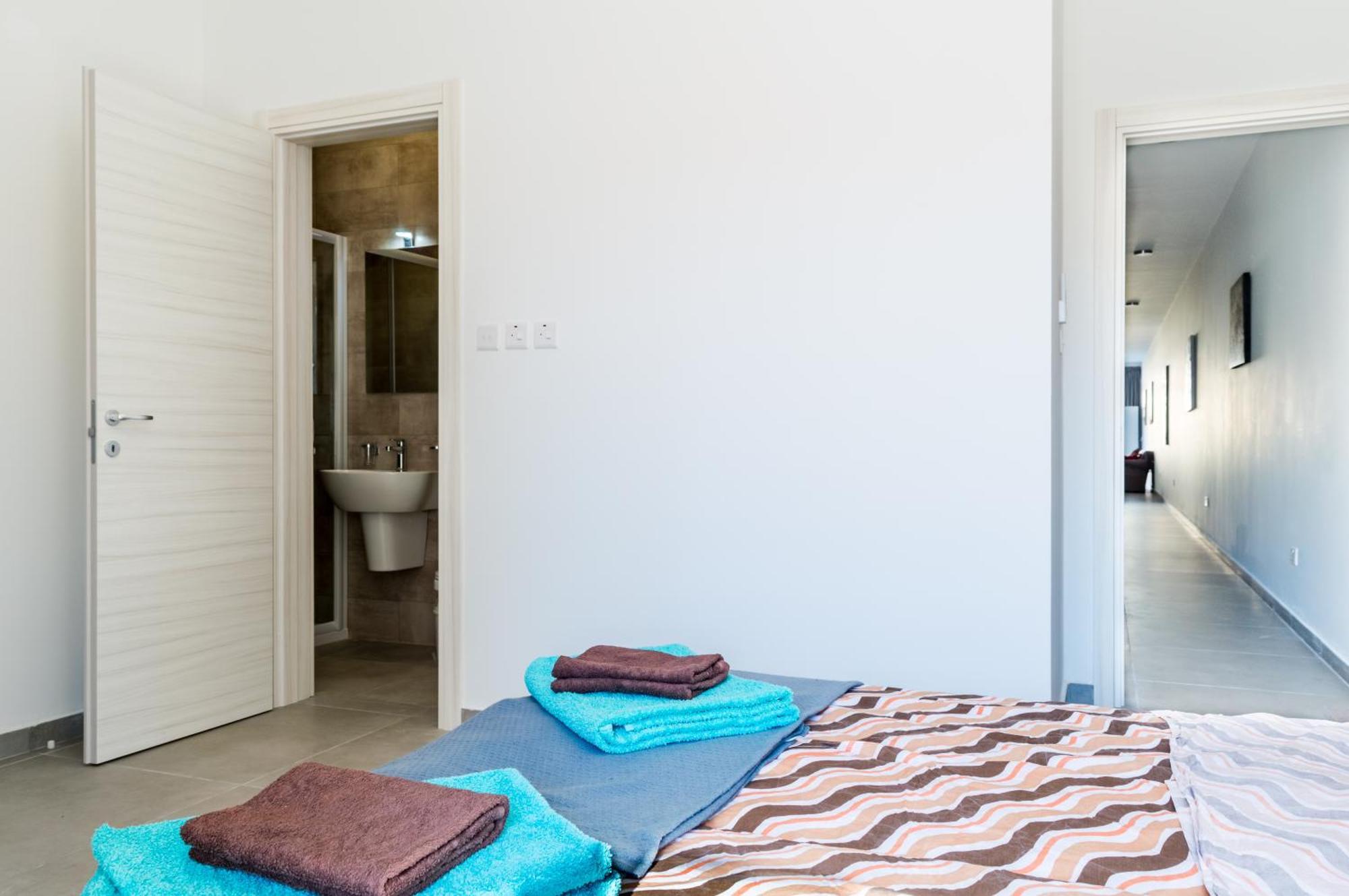 Spacious Brand New Apartment Hc Balcony 3 Bdr 2 Bth Bugibba St. Paul's Bay Bagian luar foto